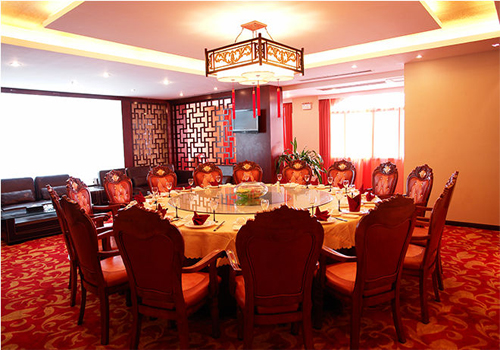 重慶酒店裝修餐飲空間設(shè)計(jì)有哪些需要注意的問(wèn)題？